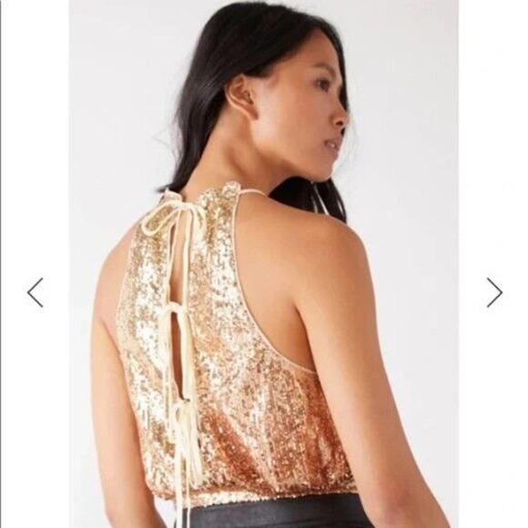 Free People Lights Out Gold Sequin Halter Tank Top Open Tie Back Large EUC - Picture 2 of 6